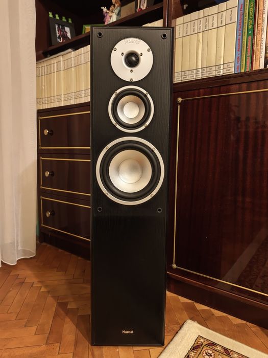 Boxe Magnat Motion 880 si sateliti Onkyo