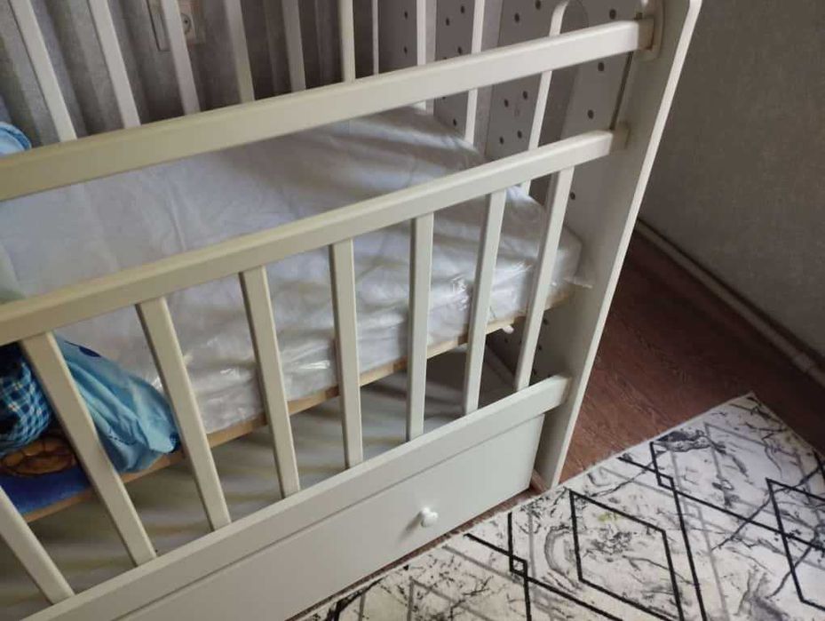 Срочно продам манеж