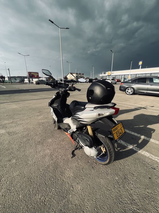 Aprilia sr 50 factory
