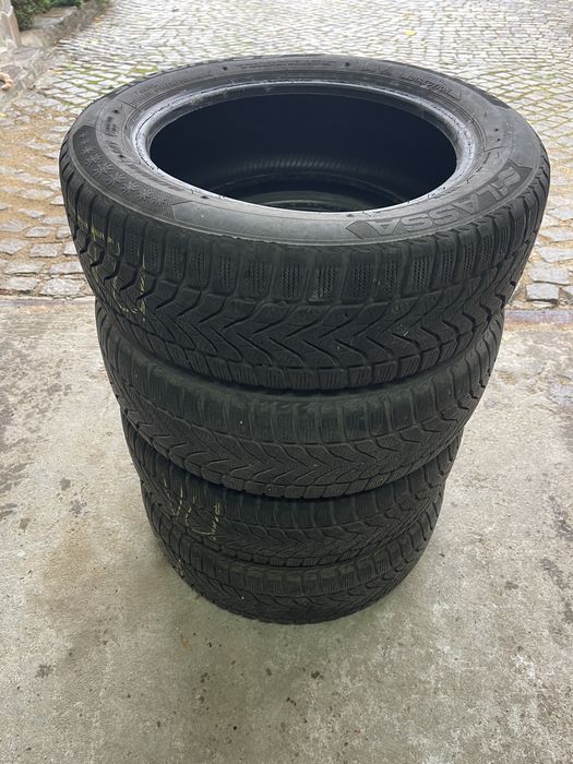 4бр. Зимни гуми 185/60/15 Lassa Snoways 3