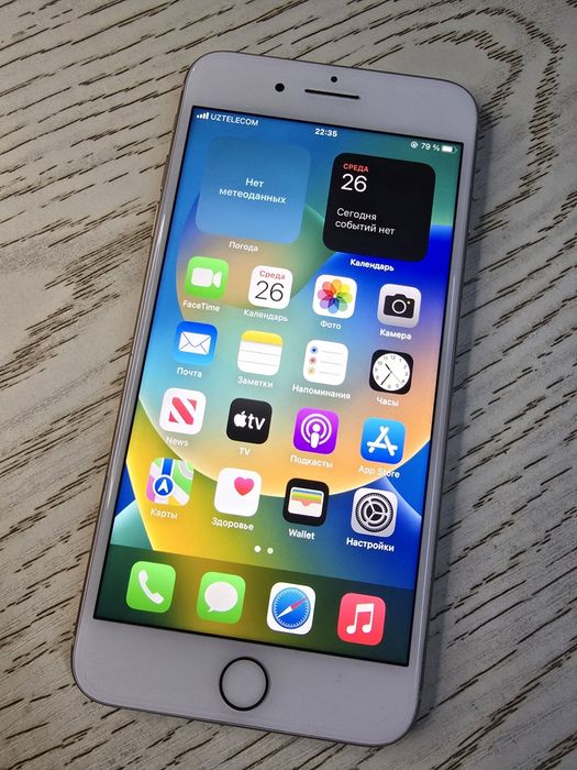 iPhone  8 Plus 64 gb