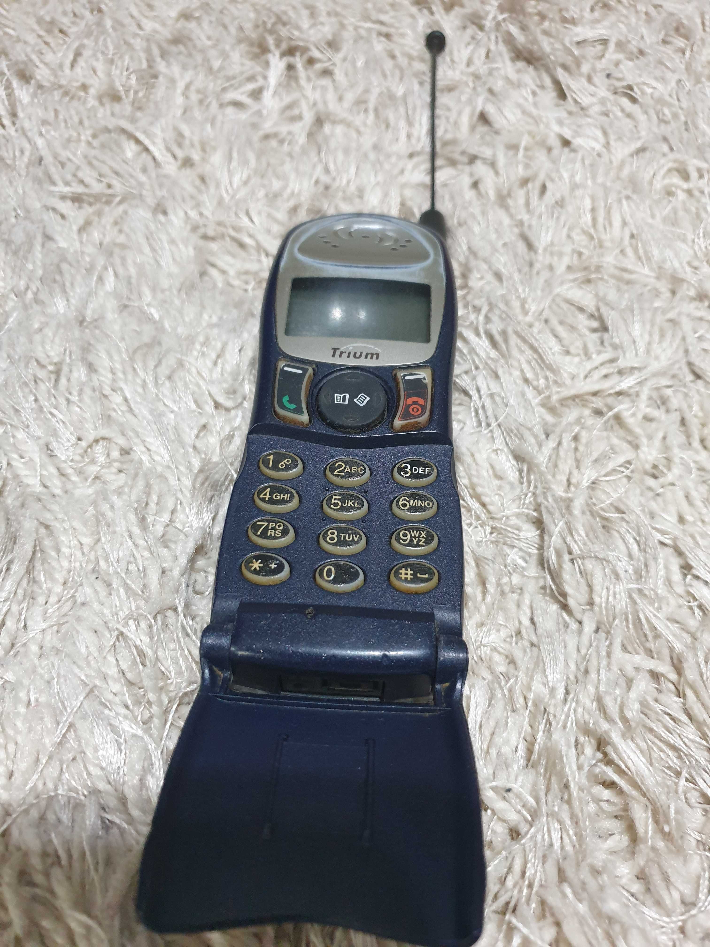 Telefon Mitsubishi Trium