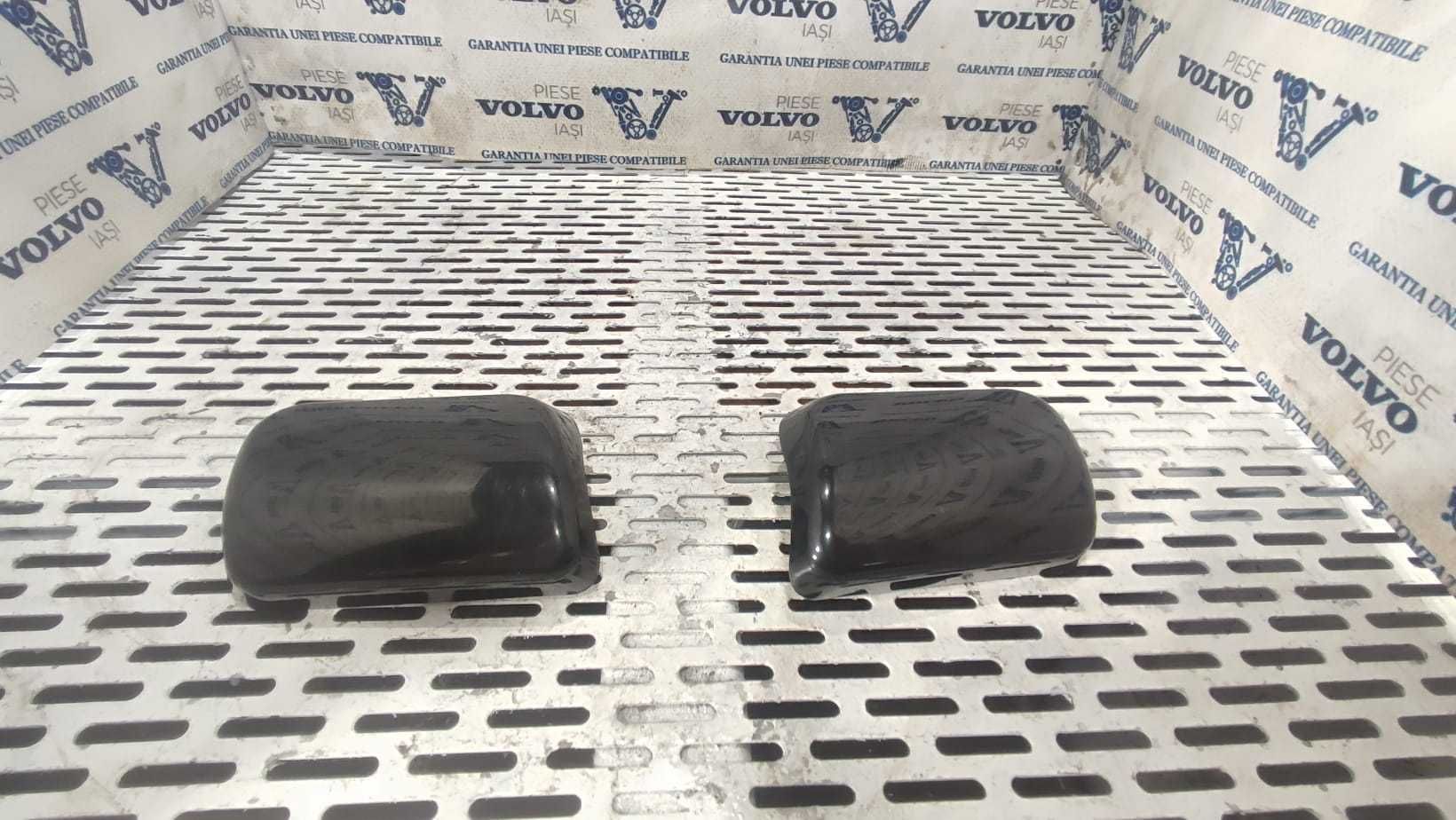 Capac spalator faruri doar pe partea dreapta VOLVO XC90 2003-2007 NOI