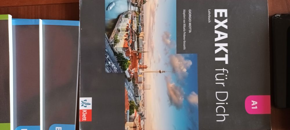 Комплект нови учебници и помагала по немски език за 8 клас  КЛЕТ