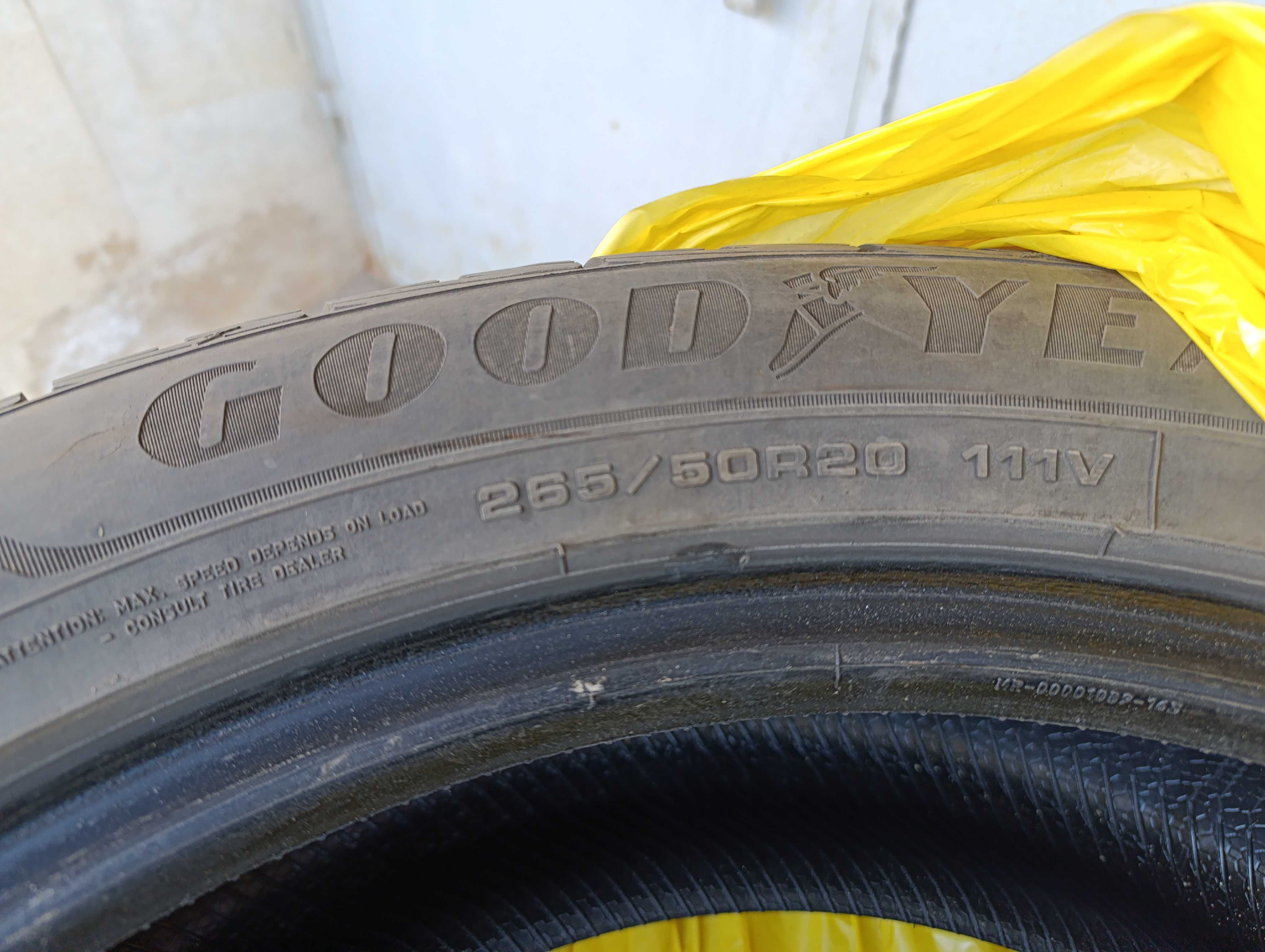комплект Goodyear 265/50/R20 зимни