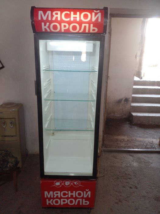 Vitrina Xaladelnik sotiladi