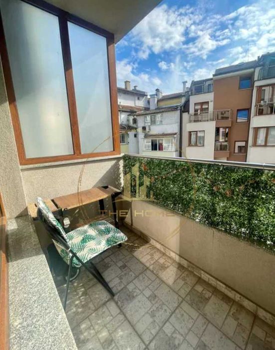 Дава се под наем Тристаен апартамент в Варна, Център - 87 кв.м за 700 € - Снимка #4