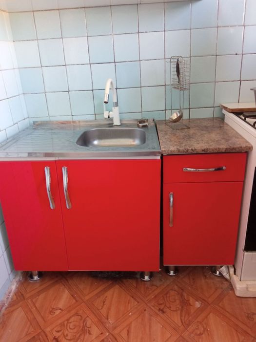 6-мкр.да жойлашган 3 хонали квартира оилага ёки студент кизларга ижара