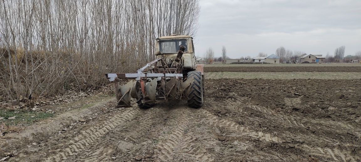 Скрейпер  T 150(kasimsot) haydov traktori magnum new holland lardan q