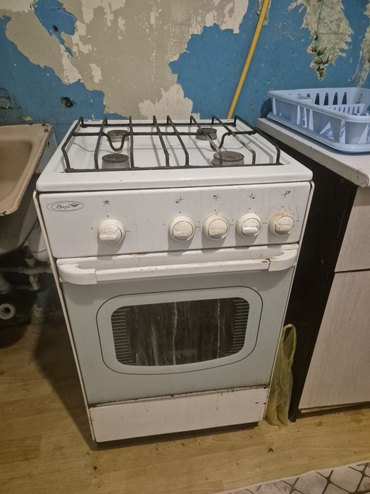 Продам газ плиту