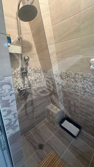 Продава се Тристаен апартамент в Варна, Левски - 78 кв.м за 2125 €/кв.м - Снимка #5