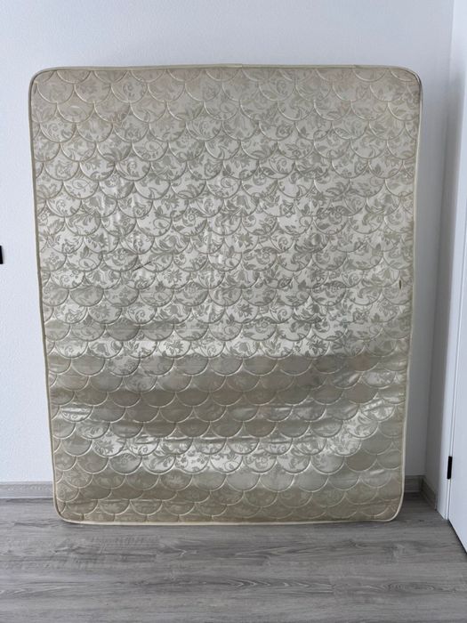 Матрас двухспальный