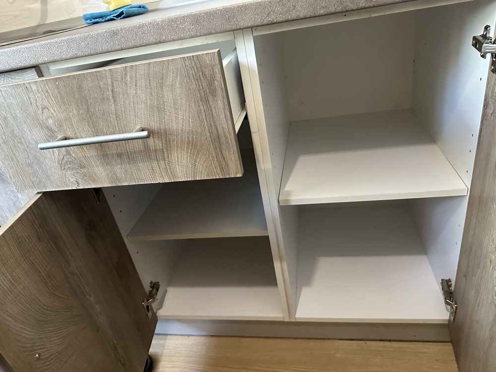 Продавам кухненско обзавеждане