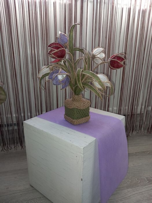 Flori decorative realizate manual