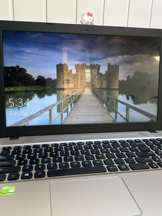 Asus X541U-i3 GEN 7 + NVIDIA 920 MX 4GB RAM 500 GB HDD