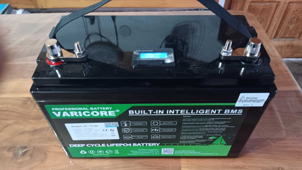 НОВ Тягов акумолатор 12V 180Ah