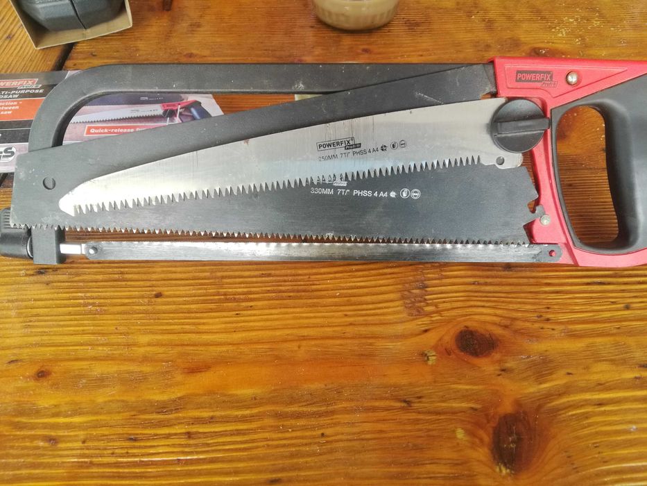 Bomfaier-fierăstrău metal-lemn-plastic 3în1 Powerfix Profi de la LIDL