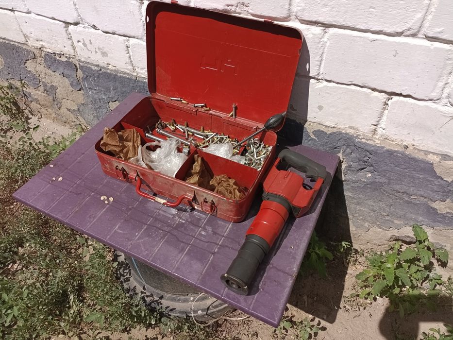 Пистолет строительный,новый