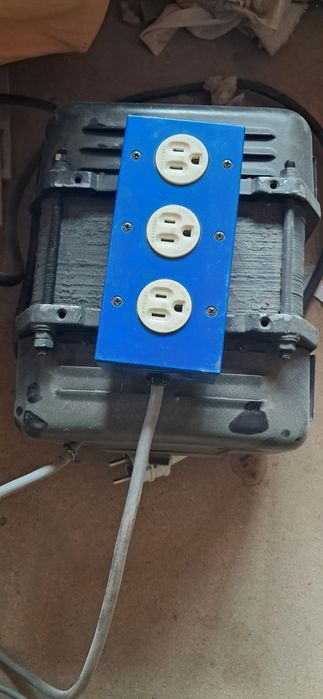 понижающий трансформатор 220 100