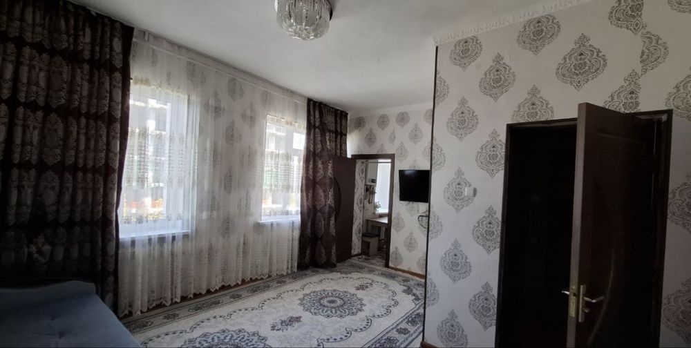 Срочна квартира сотилади сергели 6 А метро 2 чи бекат енида