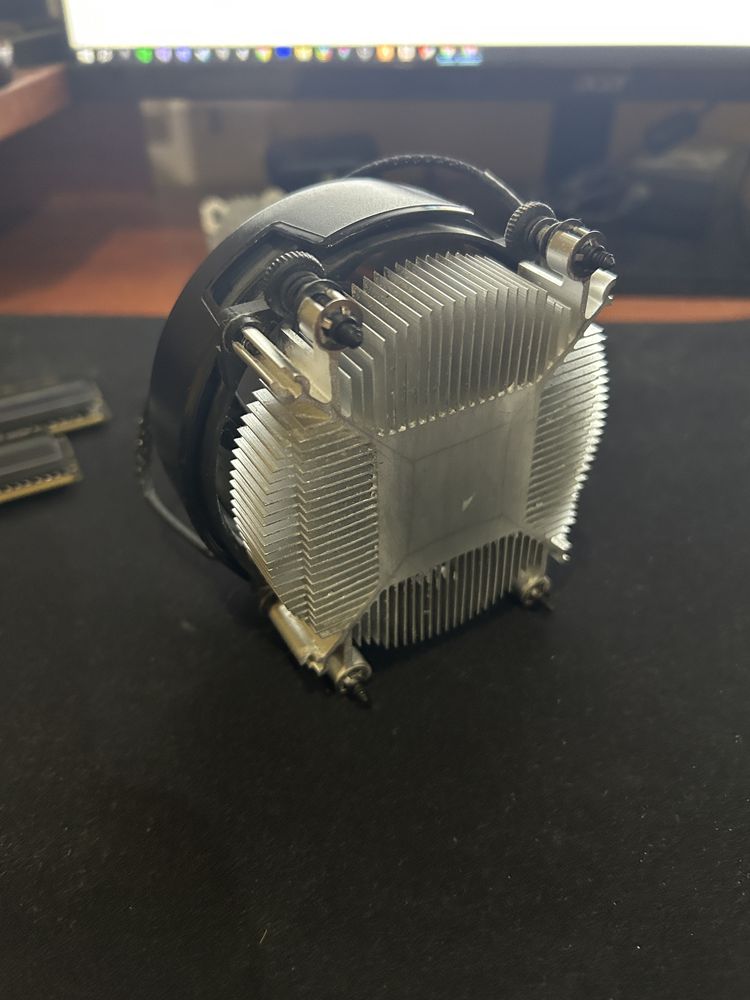 Процесор AMD Ryzen 5 1600 + охладител