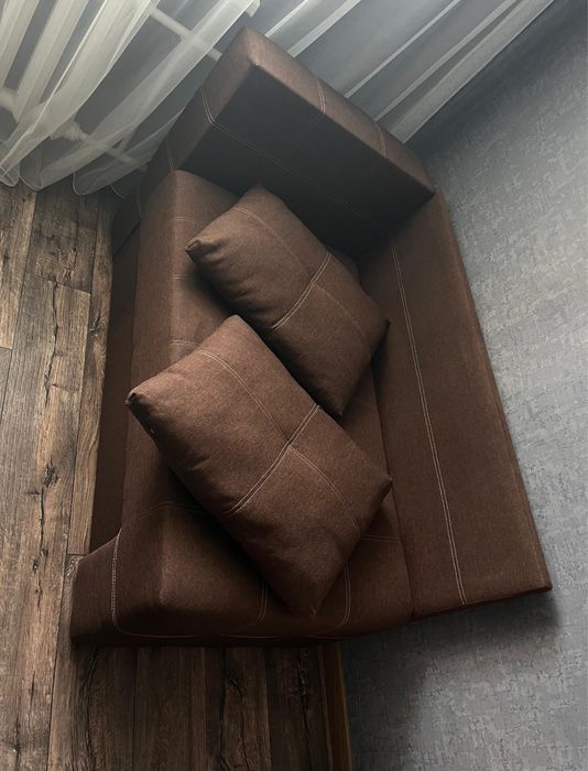 Продам диван подростковый