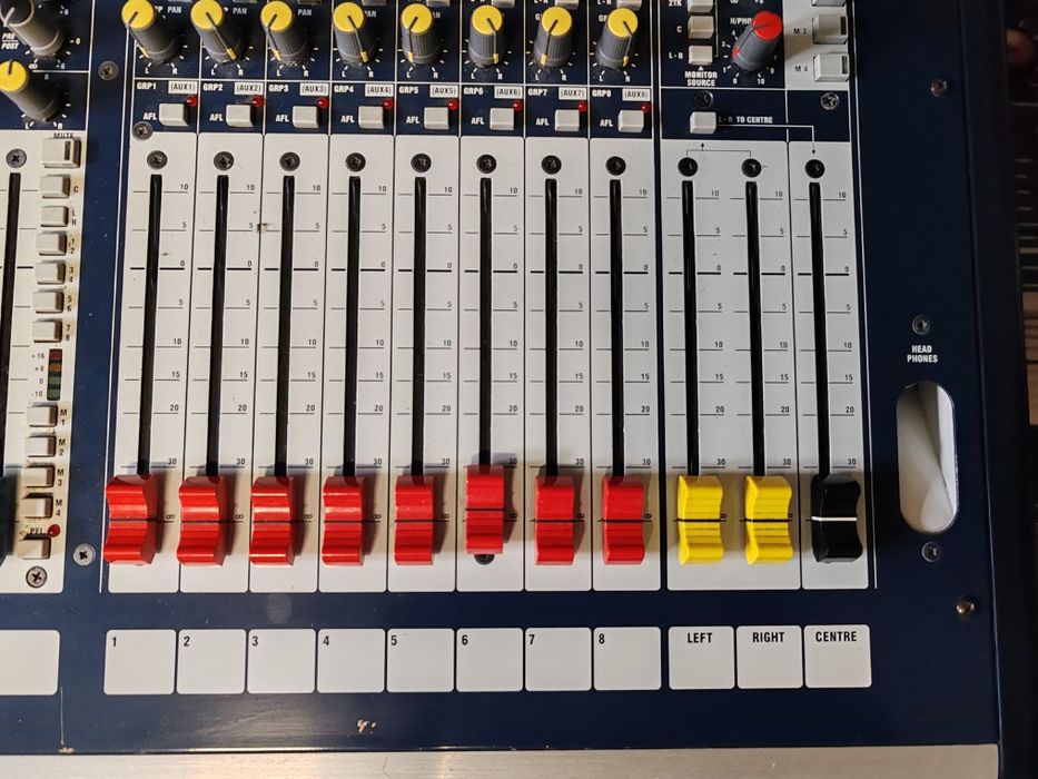 Mixer SoundCraft GB 8