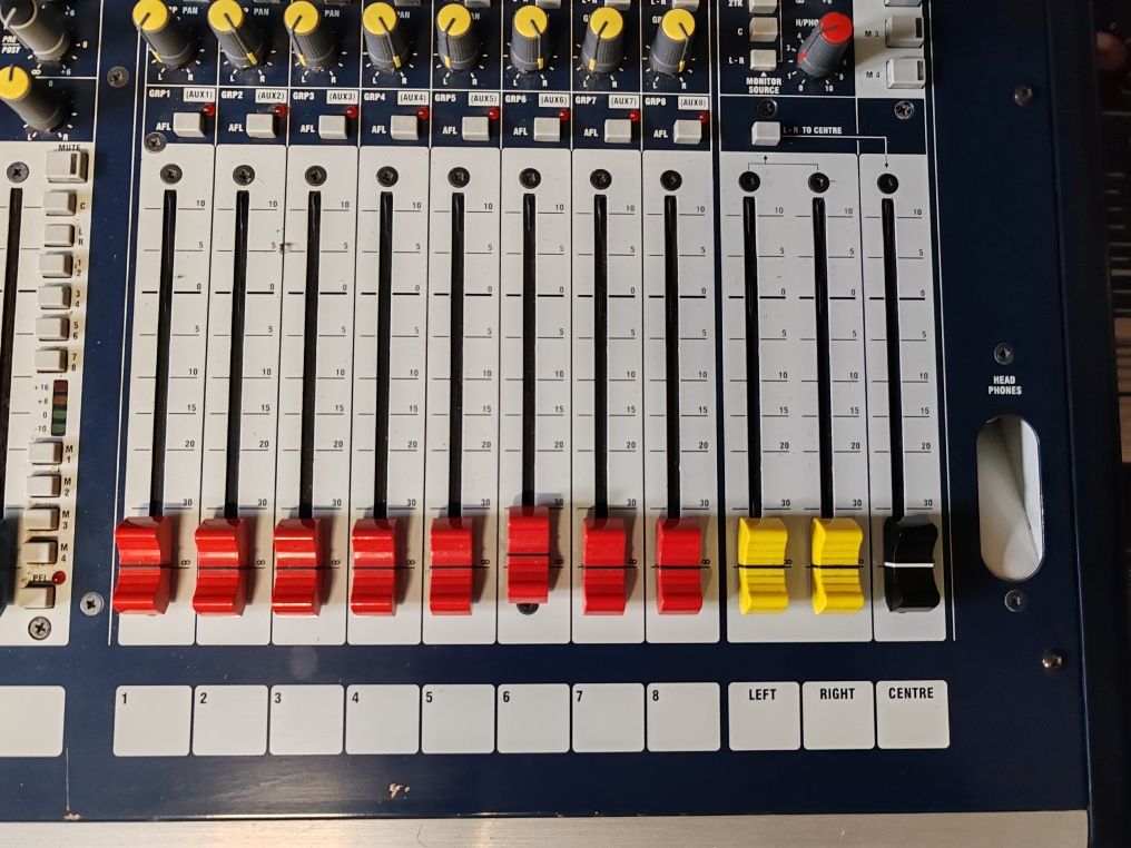 Mixer SoundCraft GB 8