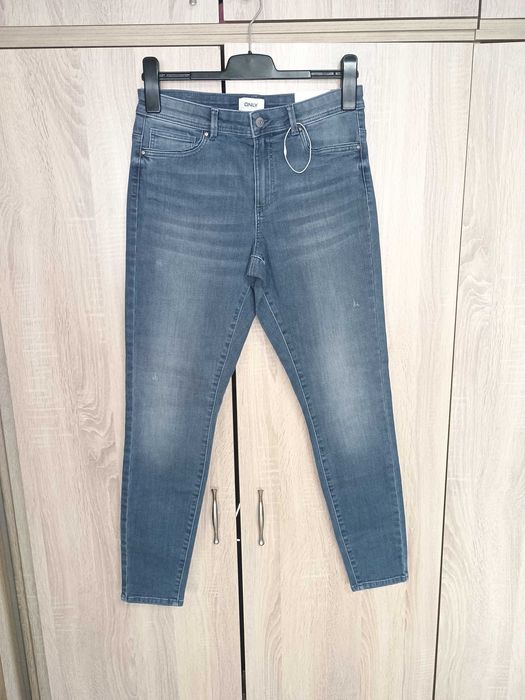 Дънки дамски ONLI  !! Нови !