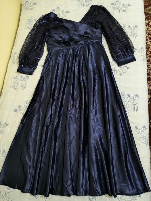 Rochie elegantă bleumarin