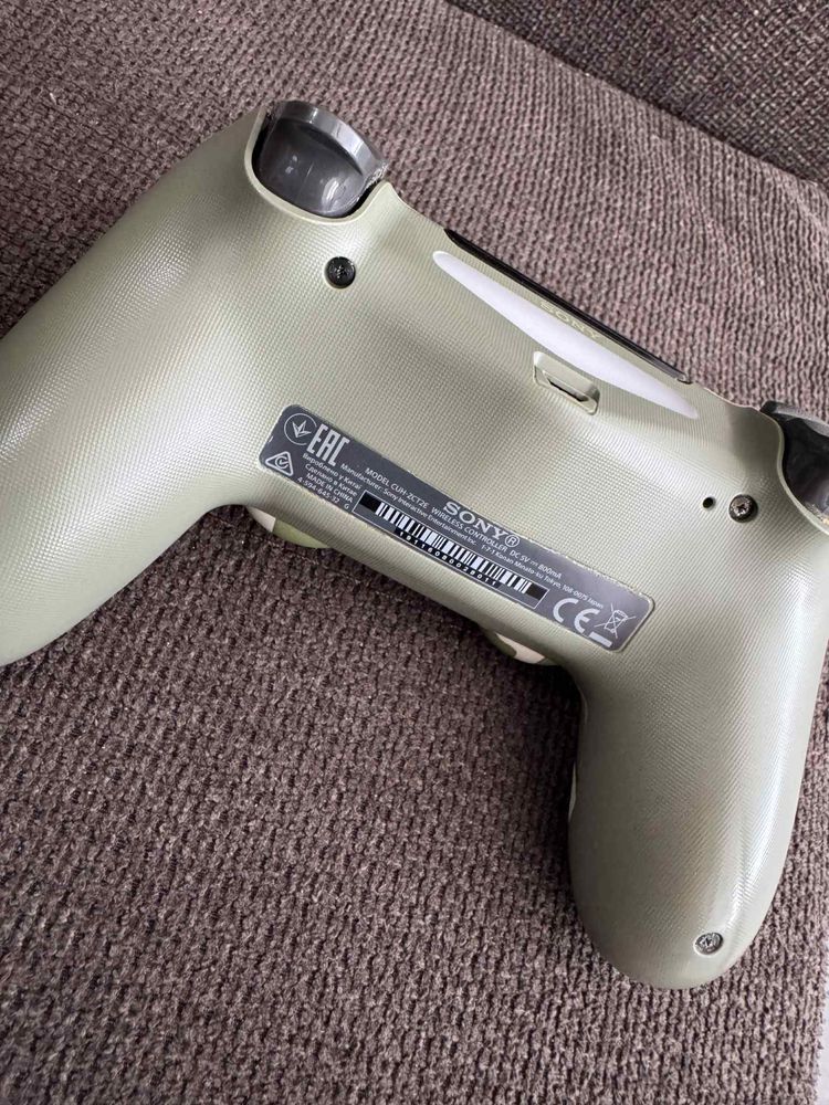 Playstation 4 контролер