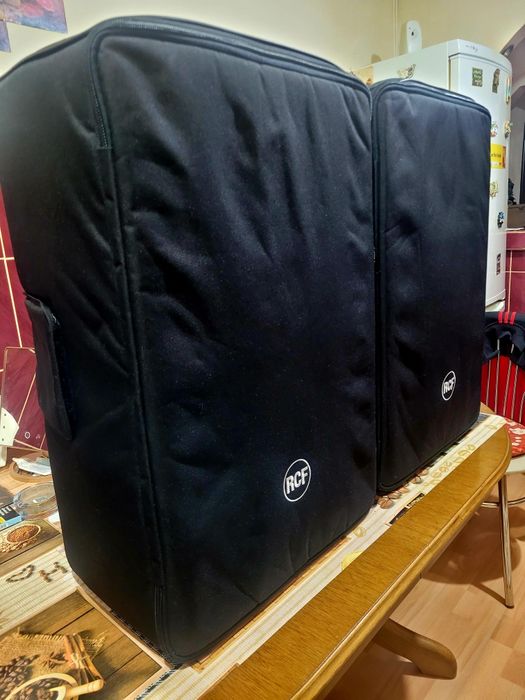 Boxe active RCF 735A  cu huse  fixe