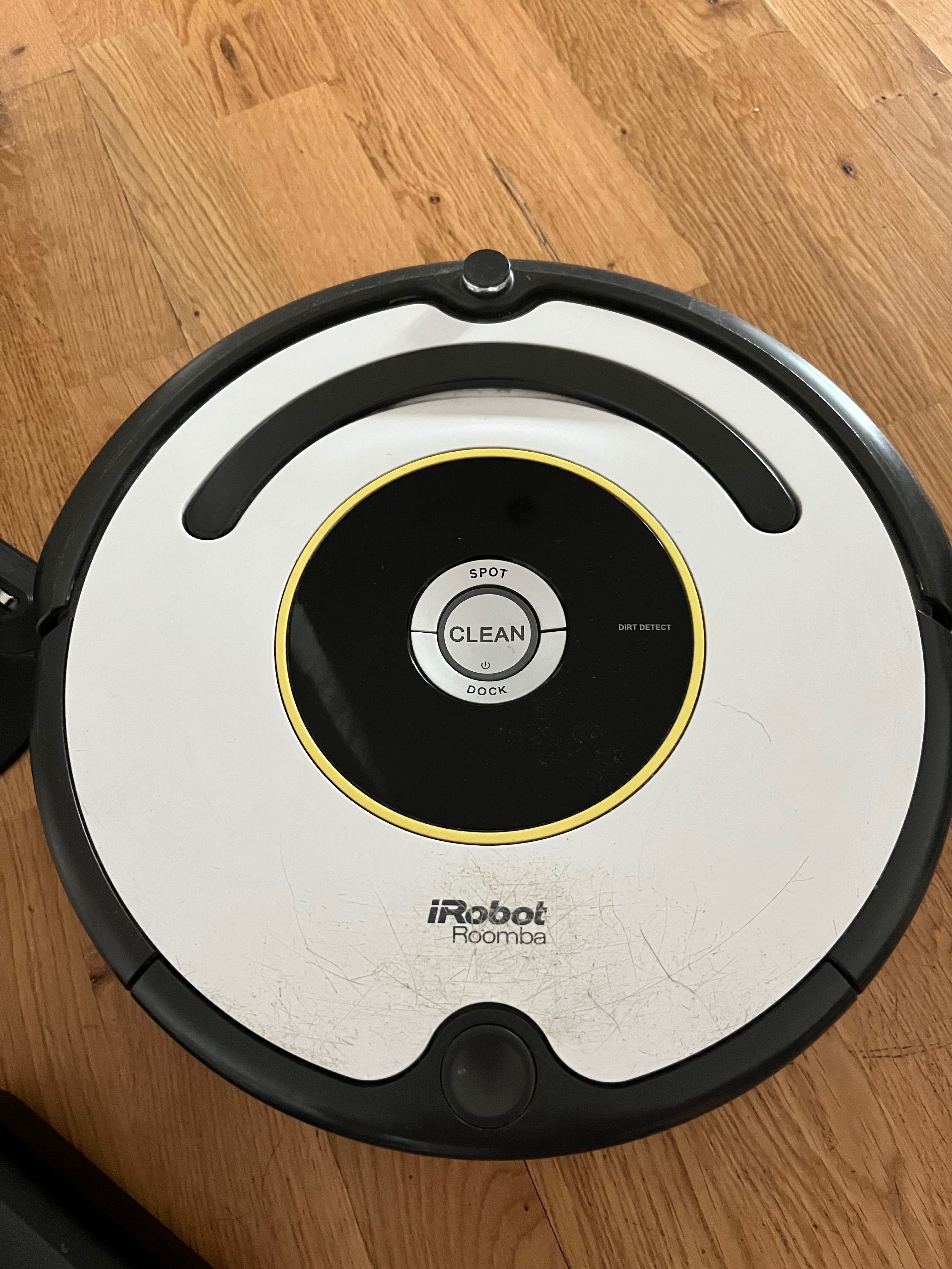 iRobot - пылесос для сухой уборки