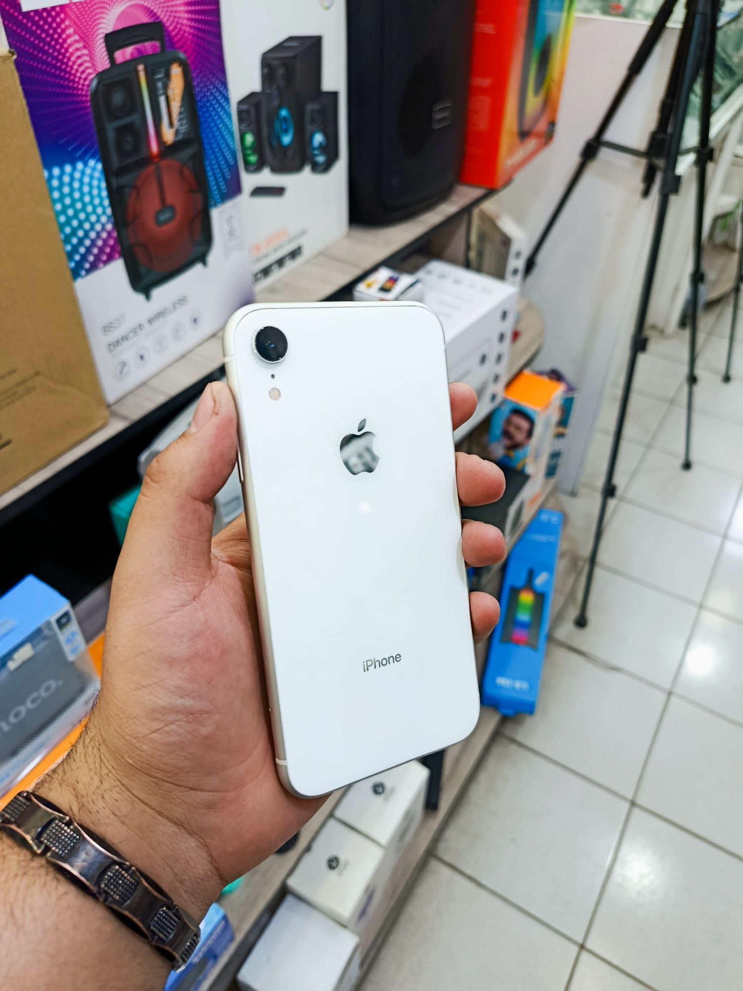Iphone xr 128gb LL/A tinniq holatda
