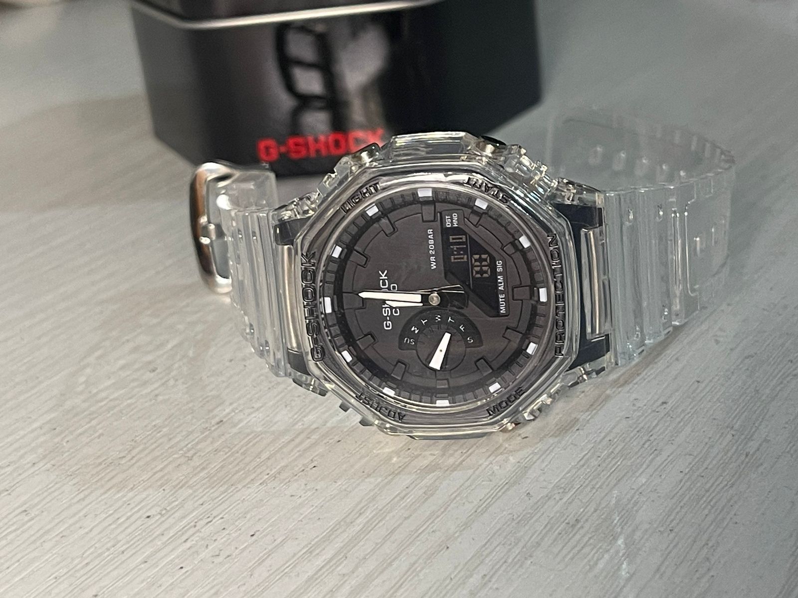 Часы G-Shock casio 2100 прозрачный