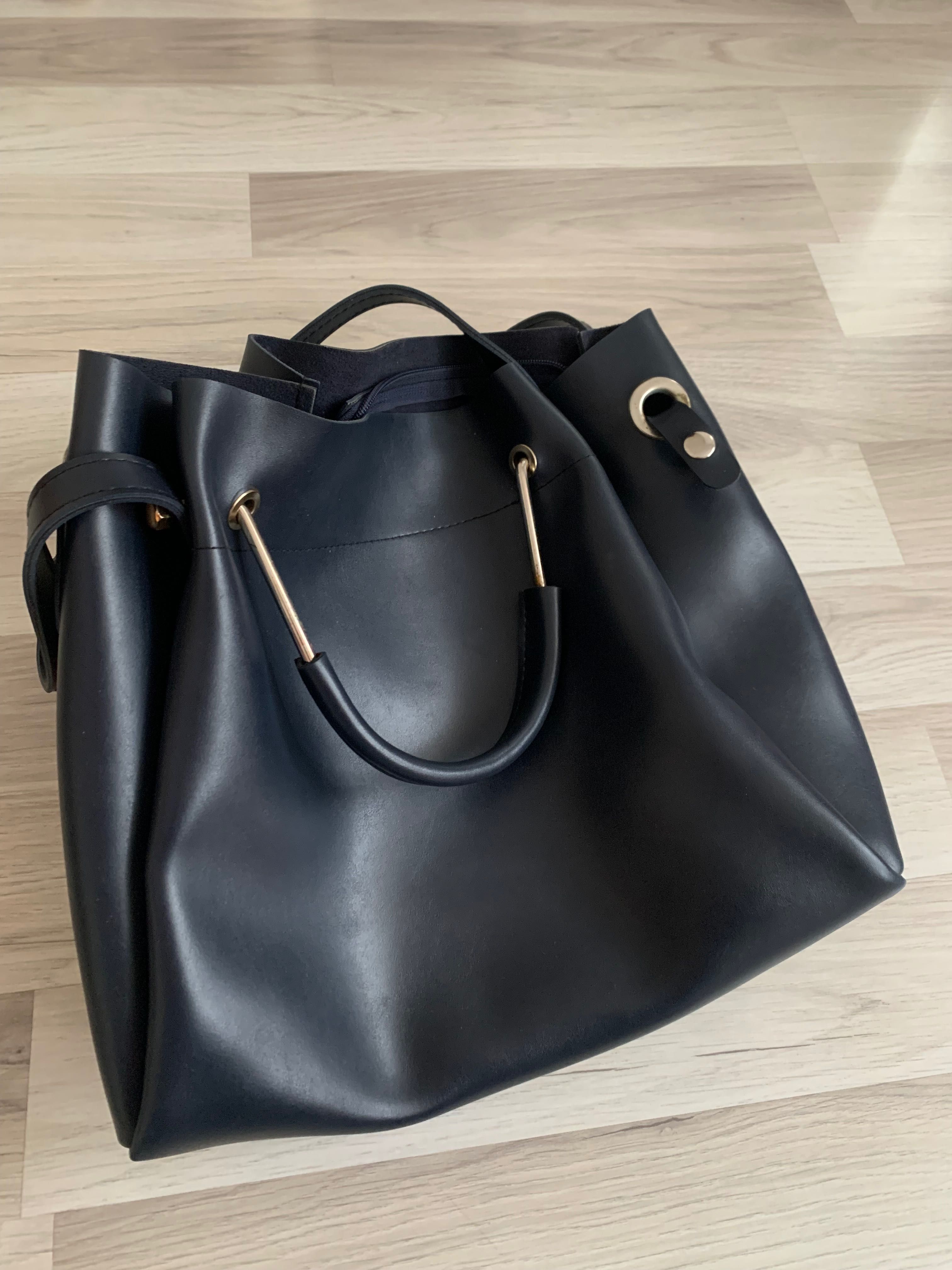 Дамска чанта в тъмносин цвят