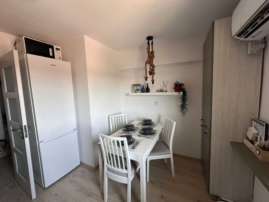 Inchiriez apartament 2 camere cu loc parcare, zona Tomis 3