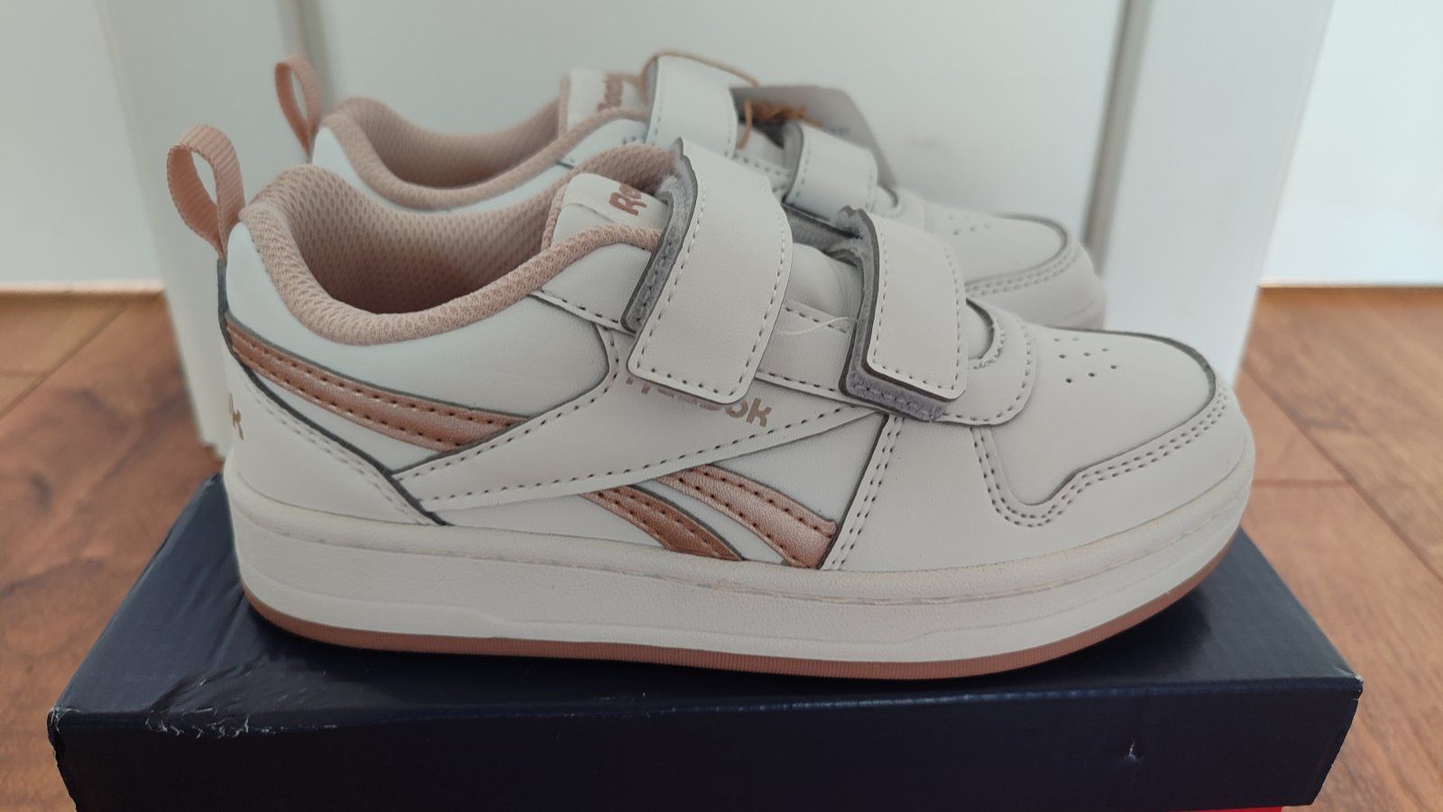 Нови Reebok детски маратонки, 29 номер