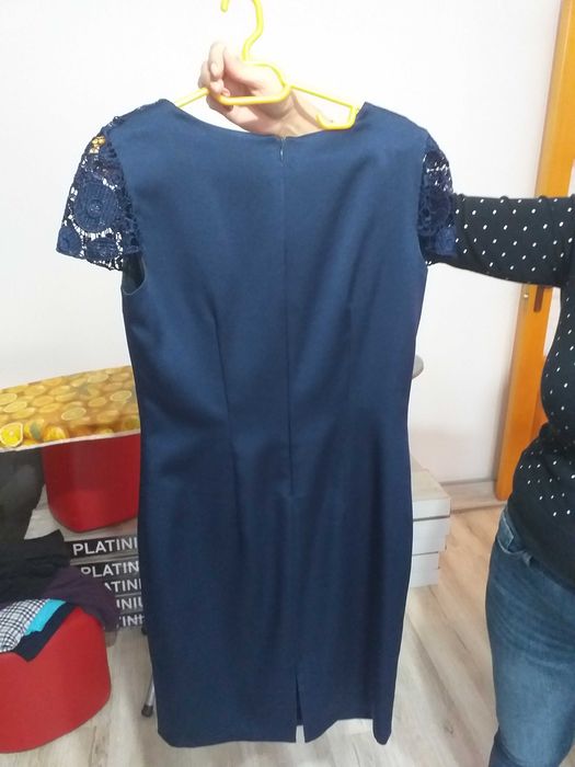 Vand rochie seara