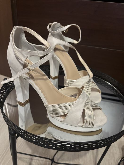 Нови дамски токчета About you и Anna Field