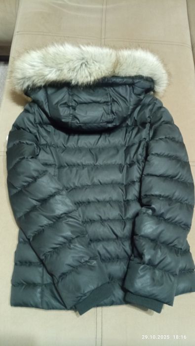 Оригинално дамско яке Tommy Hilfiger