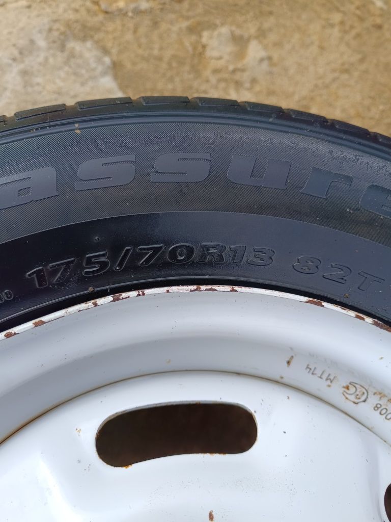 Продам летний шины в сборе
