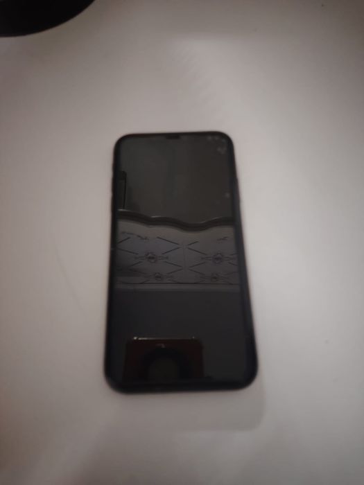 Iphone 11  128GB  77%