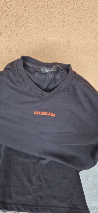 Tricou Balenciaga marimea M-L..