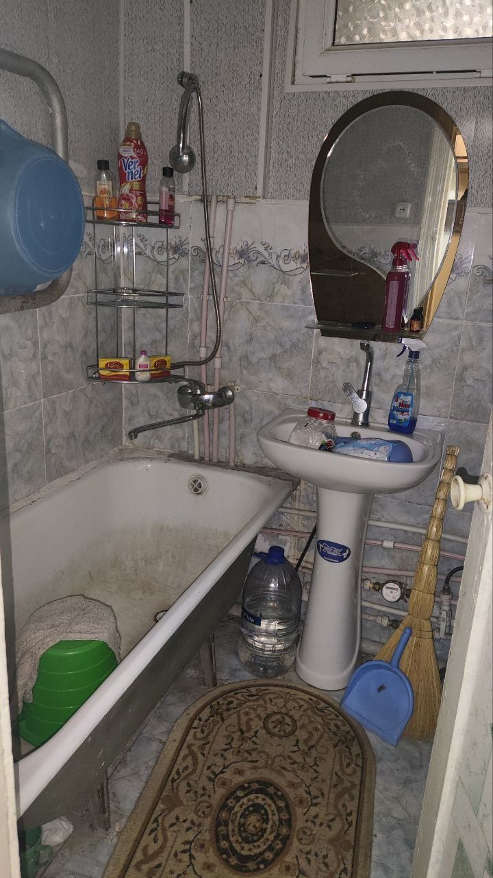 Продаётся 2х комнатная квартира