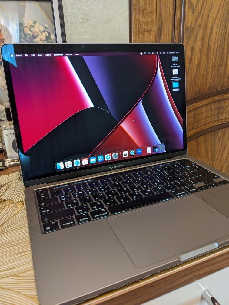 MacBook pro M1, 256gb, 2020.