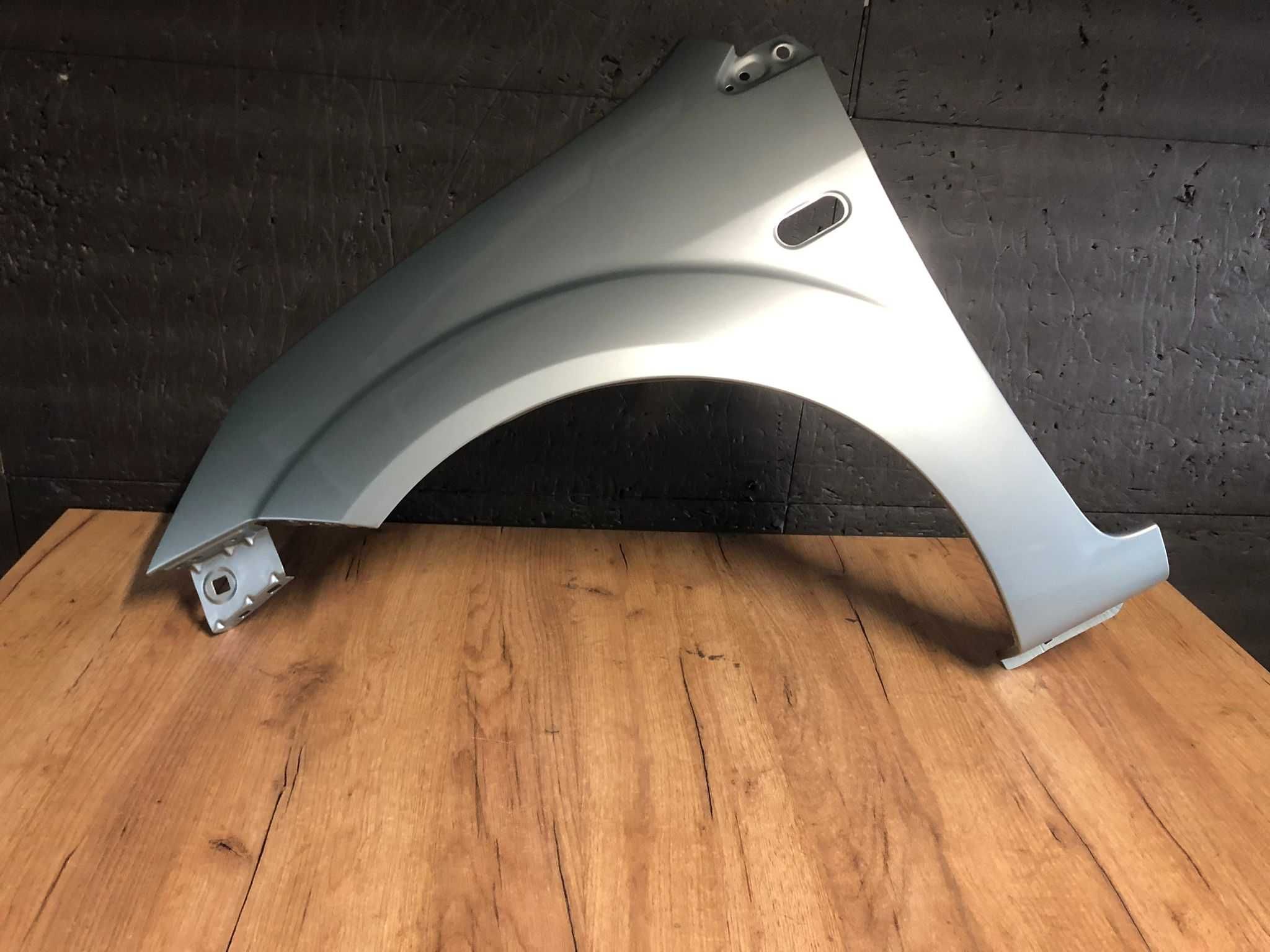 Aripa Fata Stanga Ford Fiesta 2002-2008 (3HRC (Verde))
