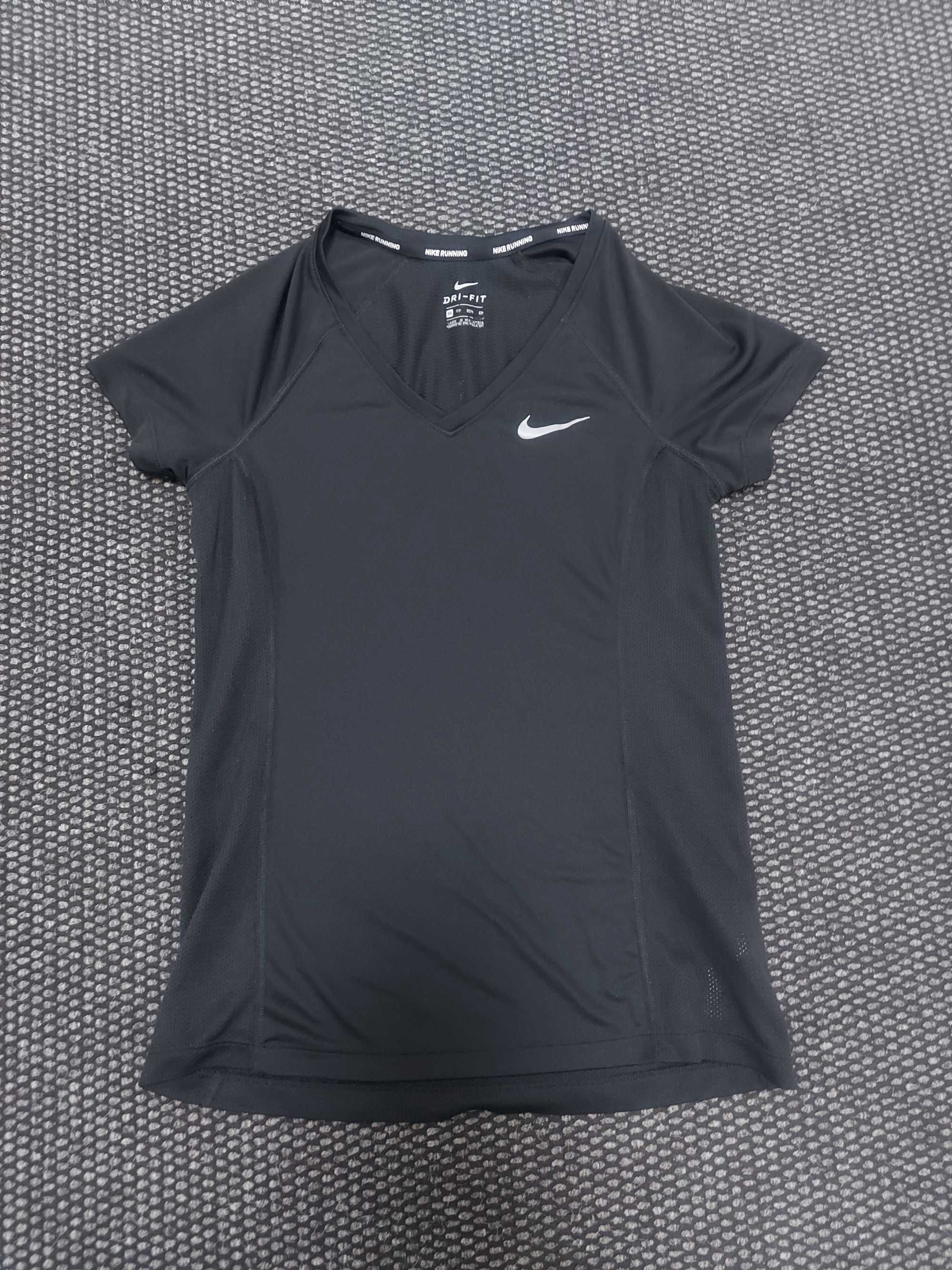 Nike дамска тениска Xs