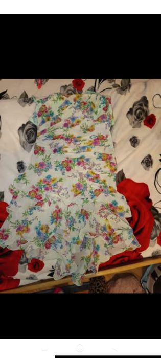 Vând geci mărimea M