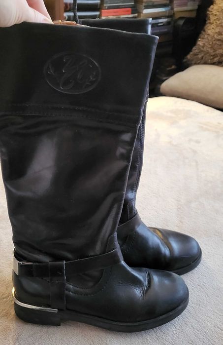 Ефектни ботуши Zara